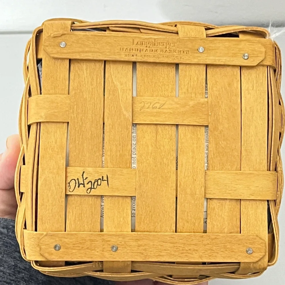 Longaberger Basket  Small Tan 2005 Hostess Appreciation Heart Lid Charm